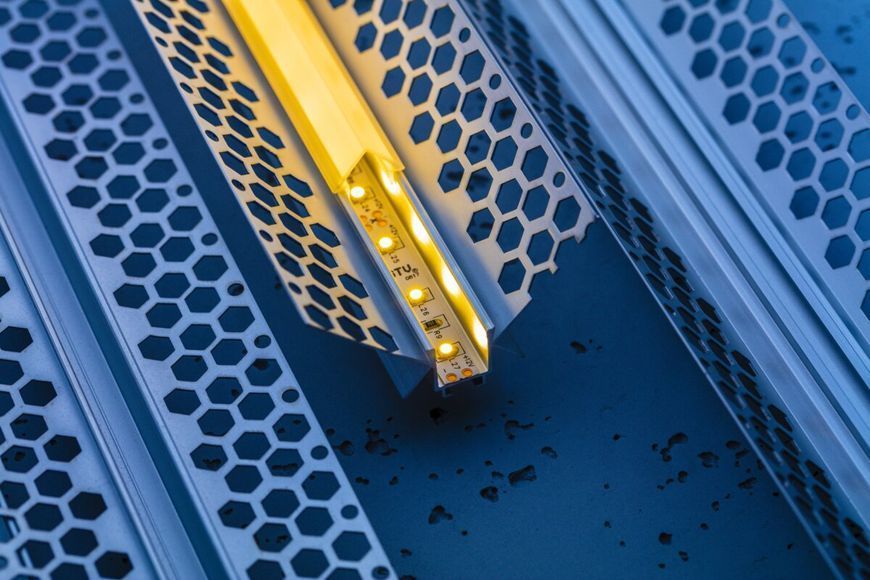 LED-профіль кутовий внутрішній для гіпсокартонних плит 3м (D) PA-GLAXGKWK3M-00 фото